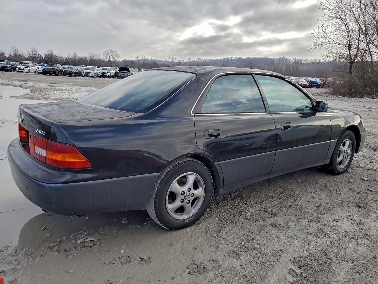 1997 LEXUS ES 300 photo 3