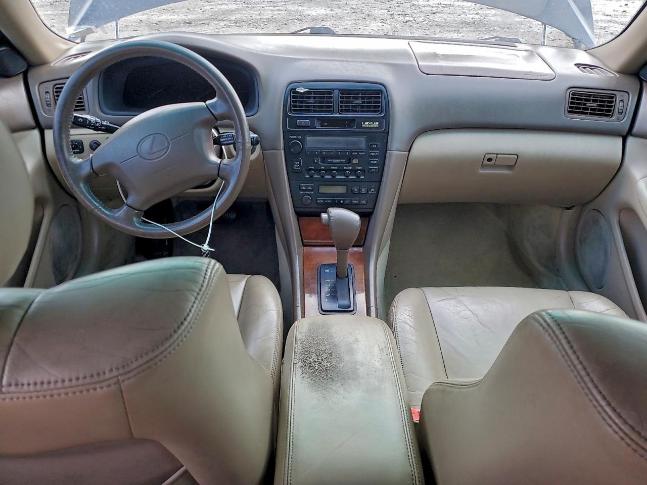 1997 LEXUS ES 300 photo 8