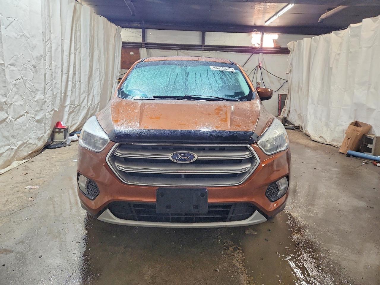 2017 FORD ESCAPE SE photo 5