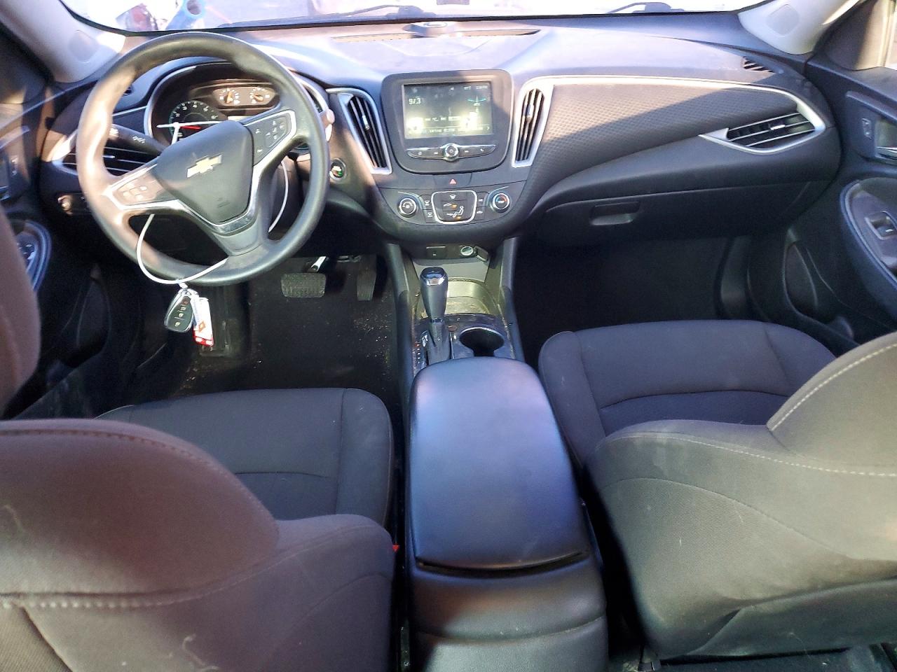 2018 CHEVROLET MALIBU LS photo 8
