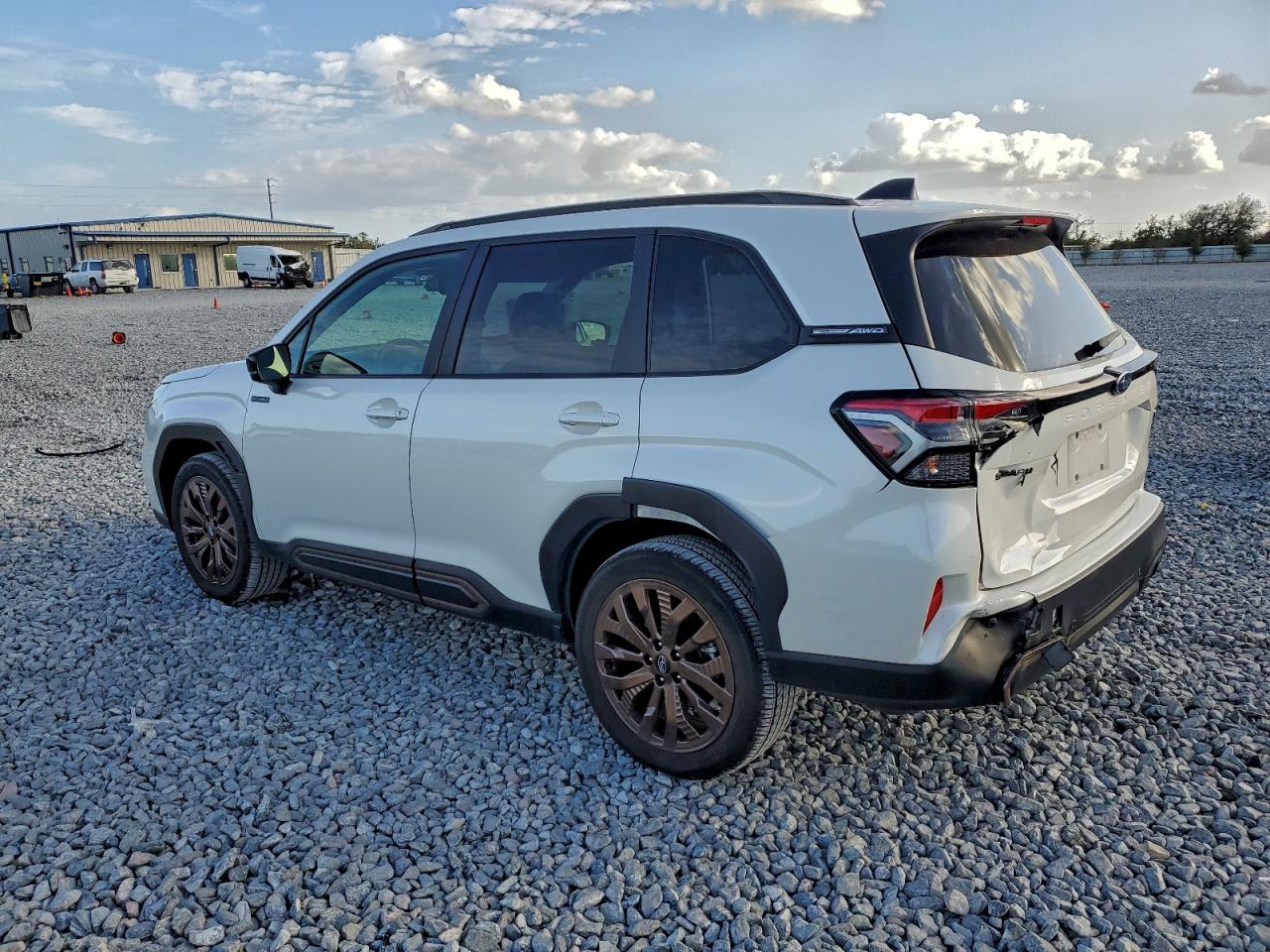 2025 SUBARU FORESTER SPORT photo 2