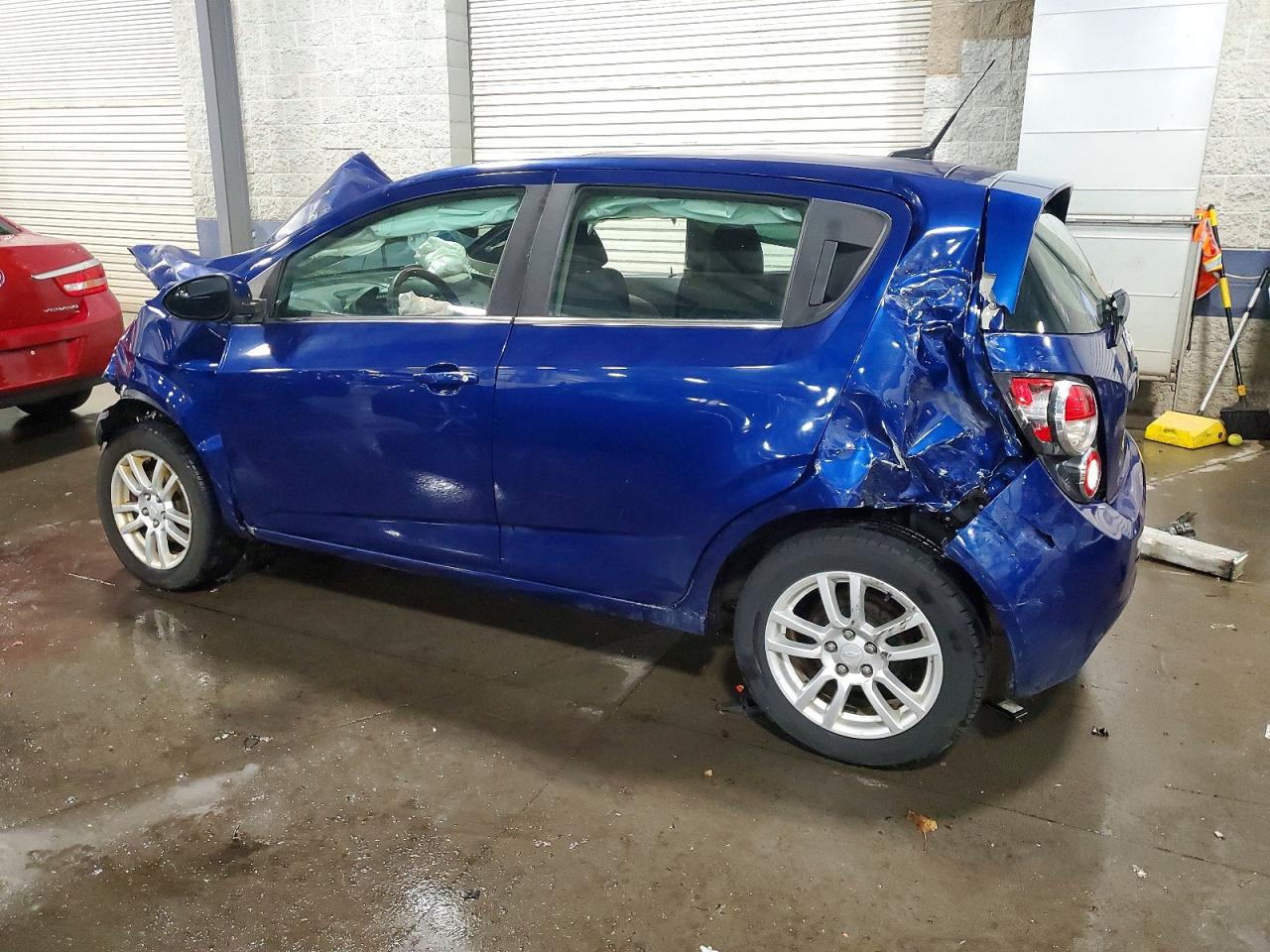2014 CHEVROLET SONIC LT photo 2