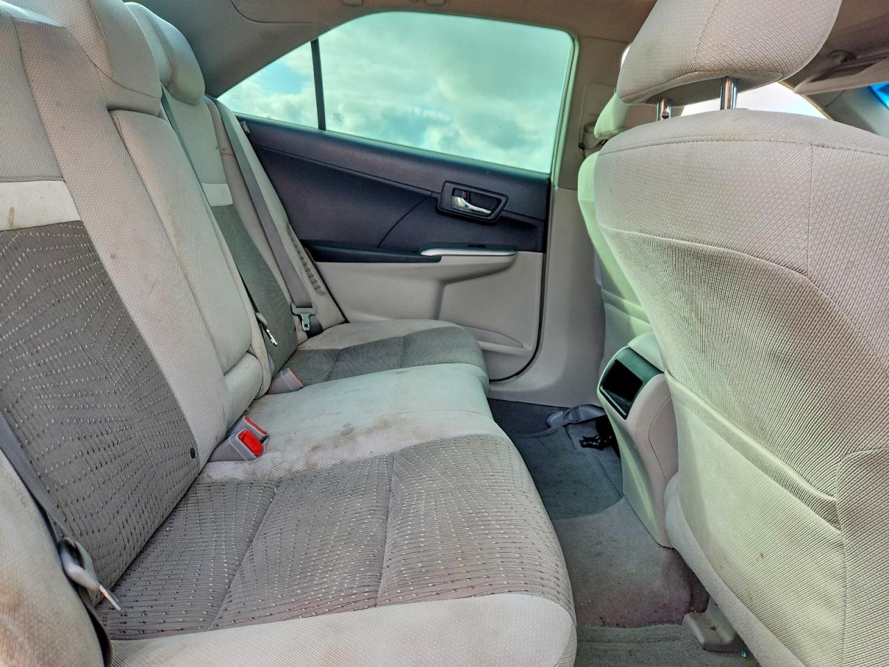 2012 TOYOTA CAMRY HYBRID photo 10
