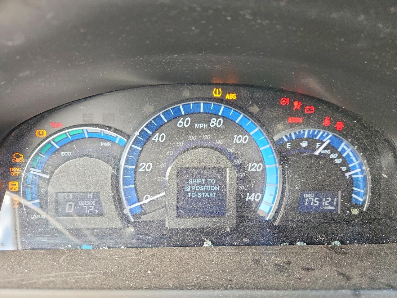 2012 TOYOTA CAMRY HYBRID photo 9