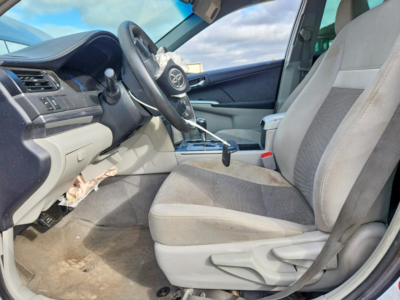 2012 TOYOTA CAMRY HYBRID photo 7