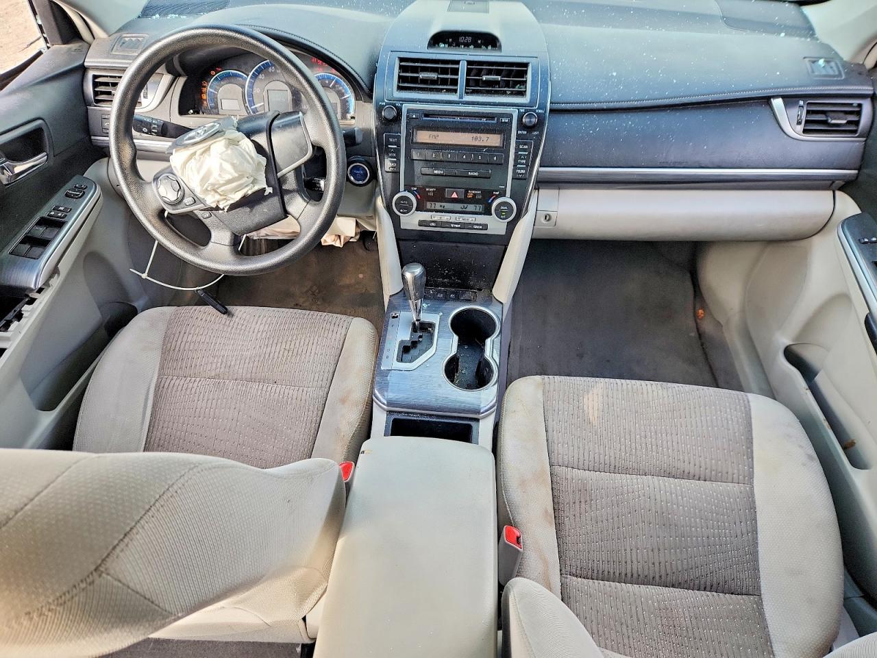 2012 TOYOTA CAMRY HYBRID photo 8