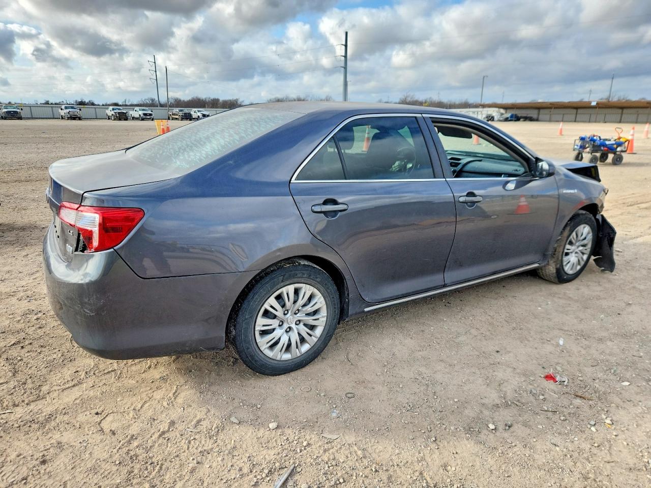 2012 TOYOTA CAMRY HYBRID photo 3