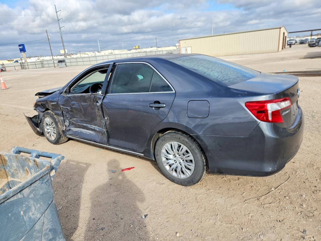 2012 TOYOTA CAMRY HYBRID photo 2