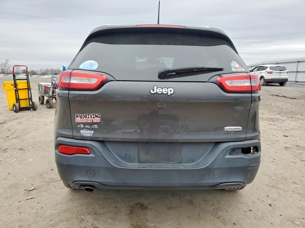 2017 JEEP CHEROKEE LATITUDE photo 6