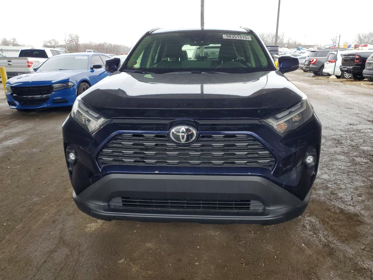 2025 TOYOTA RAV4 XLE PREMIUM photo 5