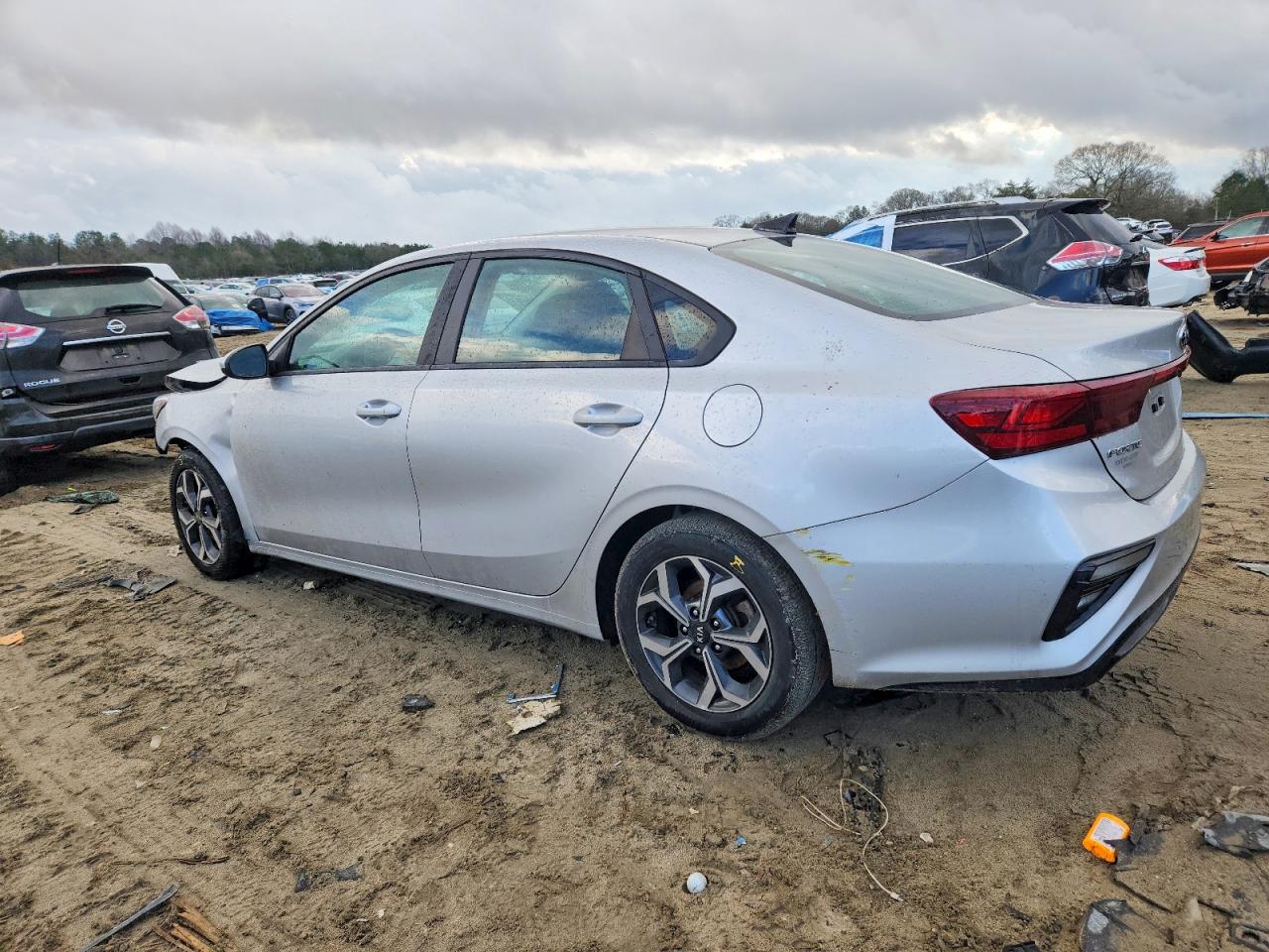 2021 KIA FORTE LXS photo 2