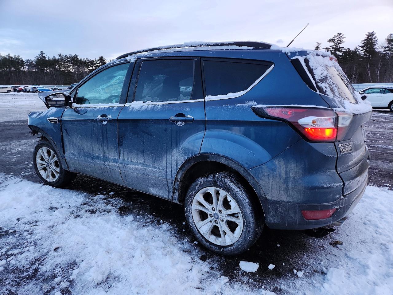 2018 FORD ESCAPE SE photo 2