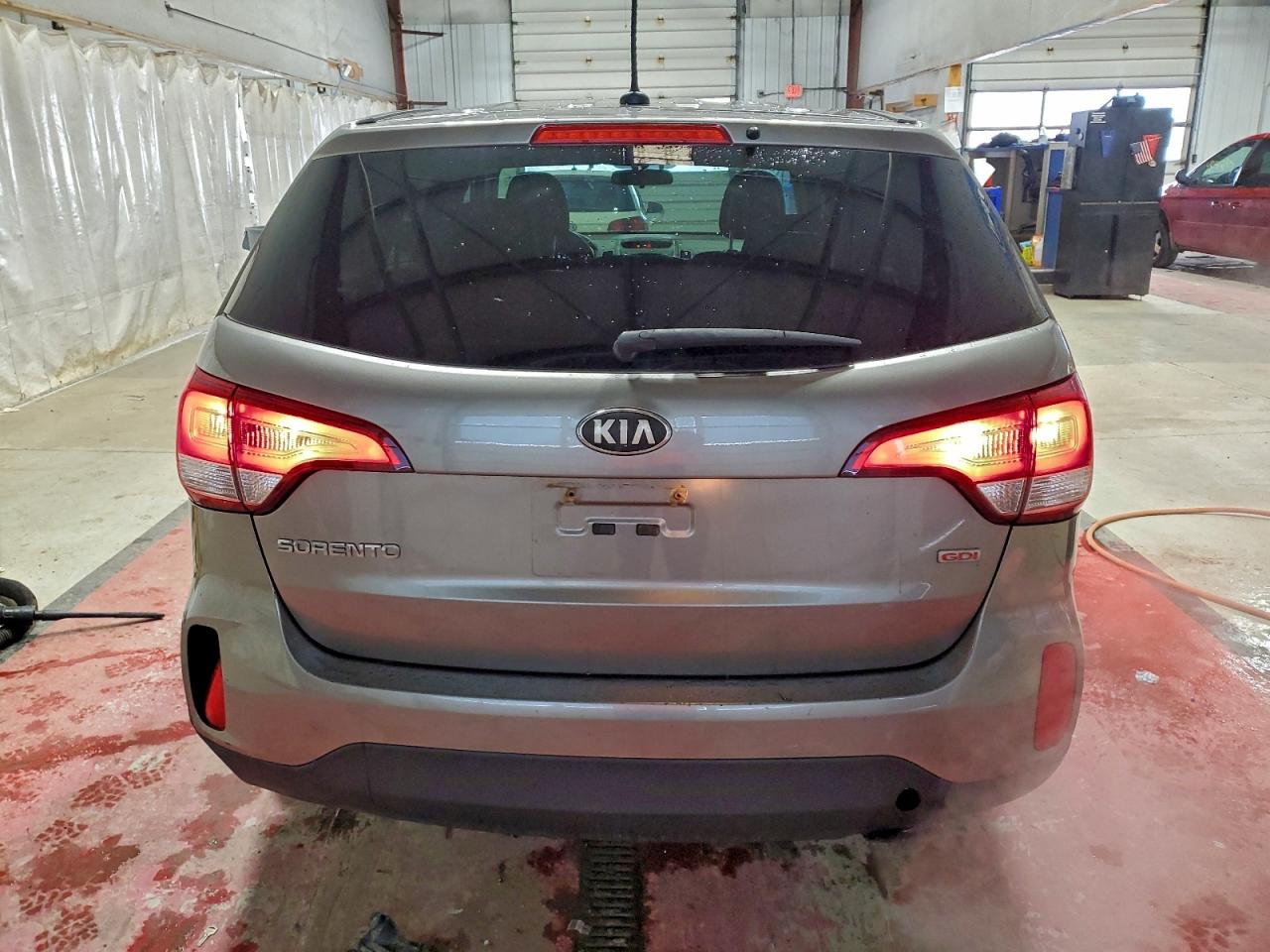2015 KIA SORENTO LX photo 6