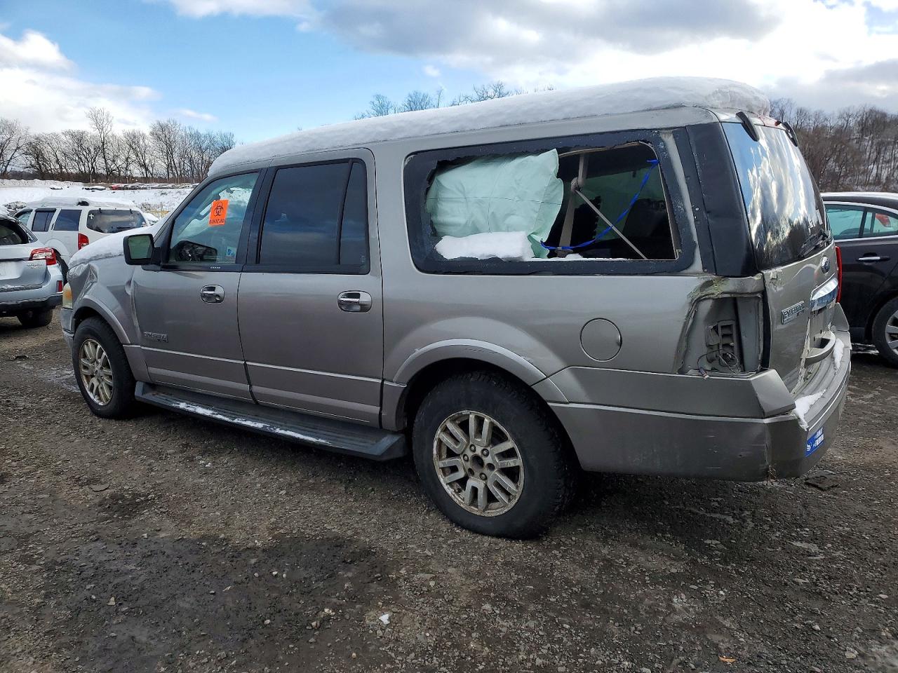 2008 FORD EXPEDITION EL XLT photo 2