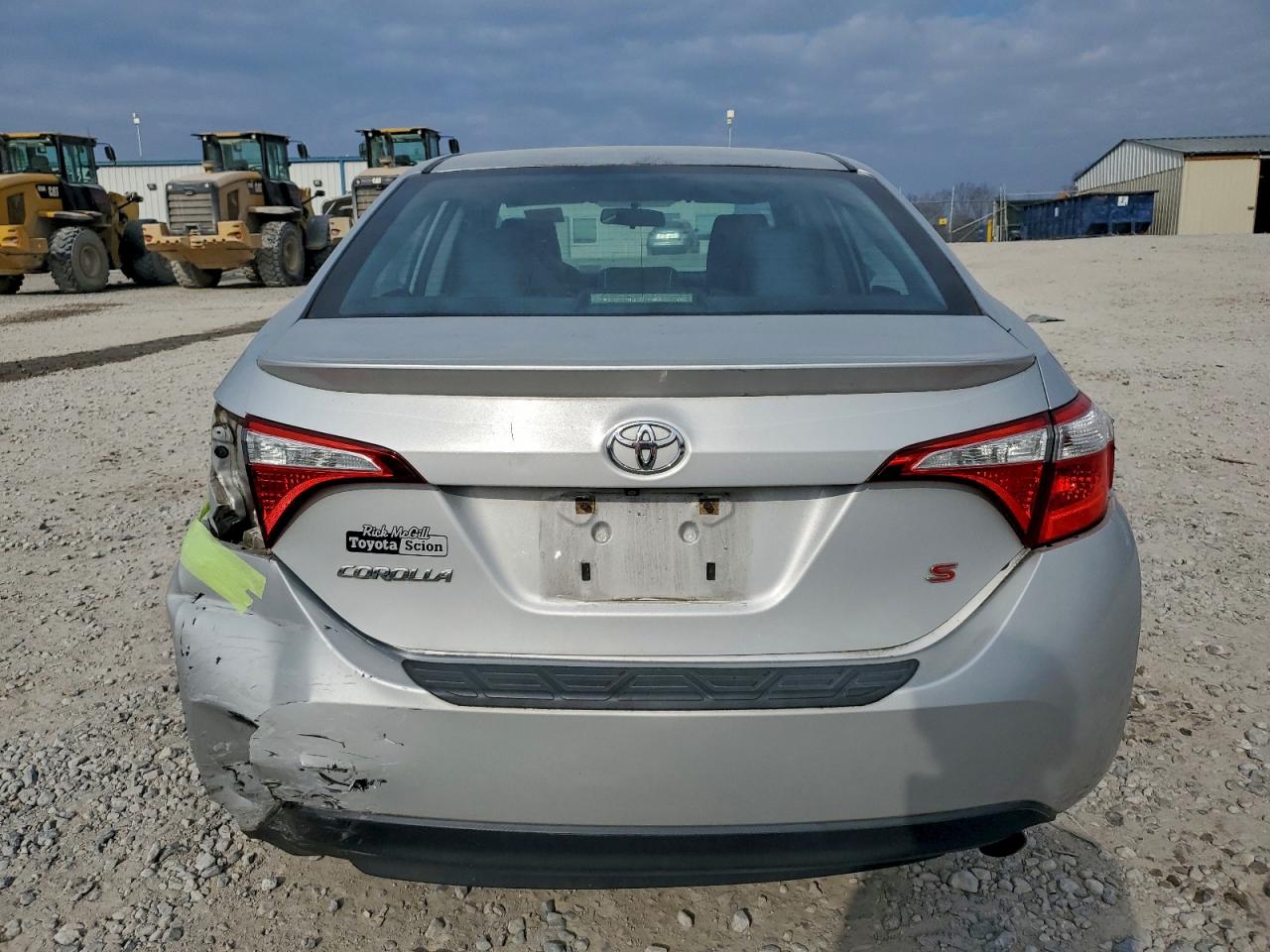 2016 TOYOTA COROLLA L photo 6