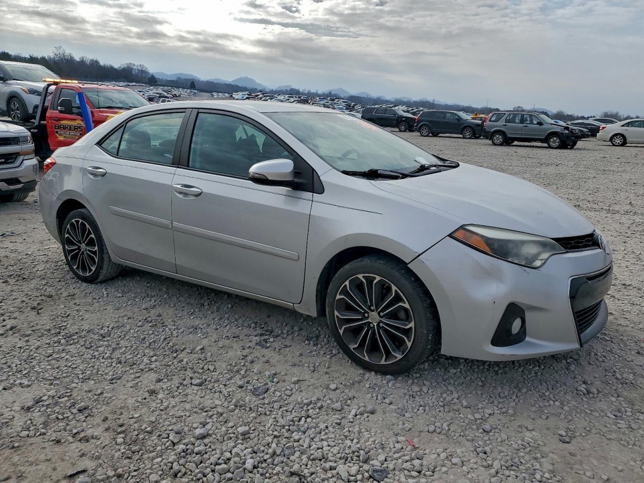 2016 TOYOTA COROLLA L photo 4