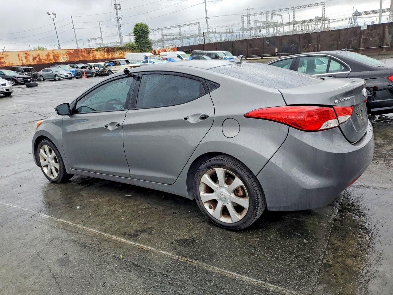 2013 HYUNDAI ELANTRA GLS photo 2