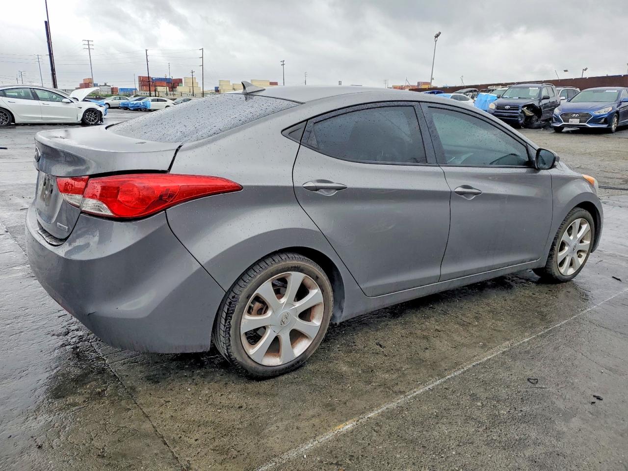 2013 HYUNDAI ELANTRA GLS photo 3