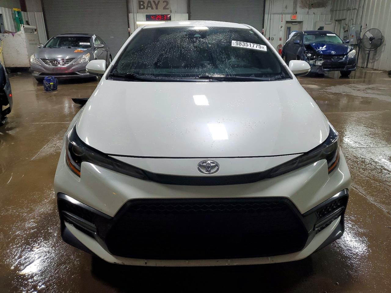 2021 TOYOTA COROLLA SE photo 5