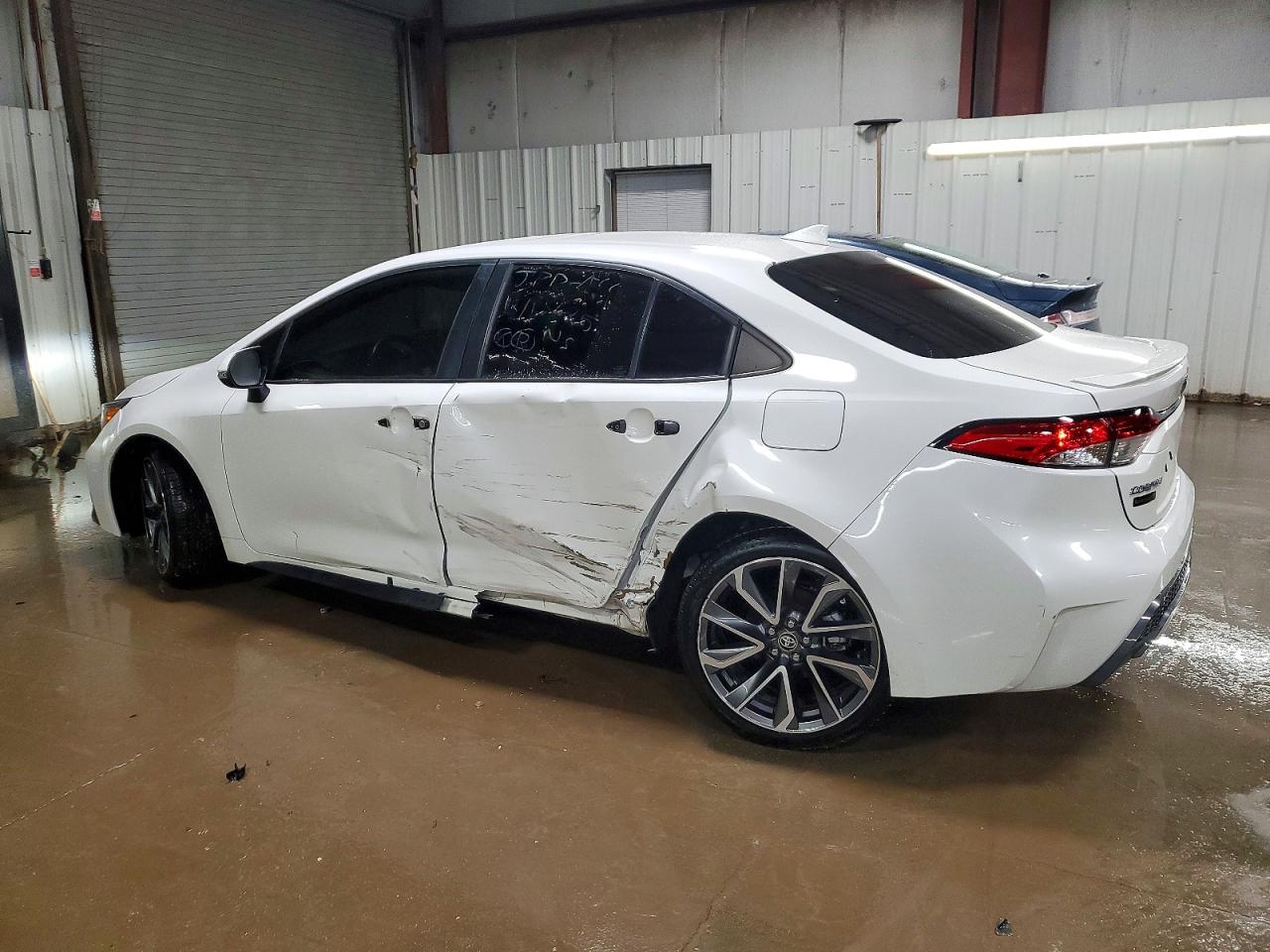 2021 TOYOTA COROLLA SE photo 2