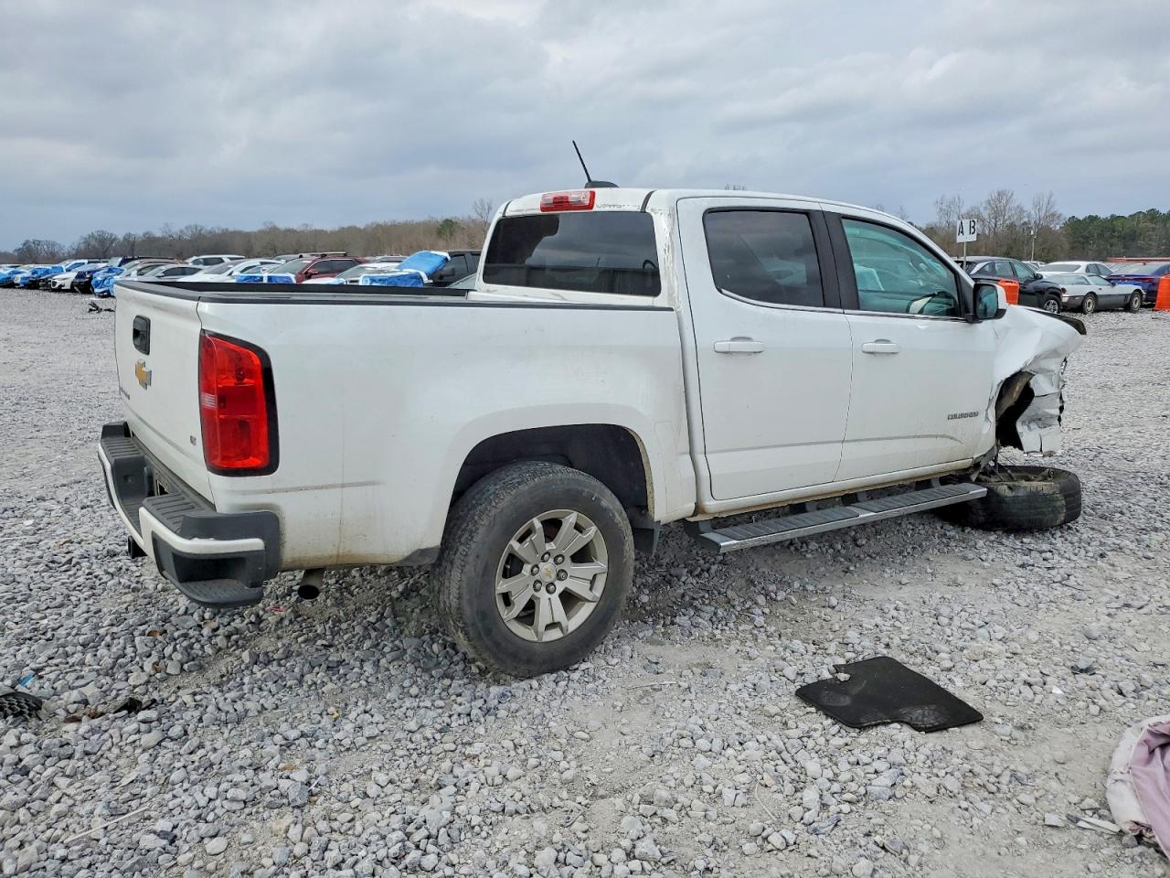 2019 CHEVROLET COLORADO photo 3