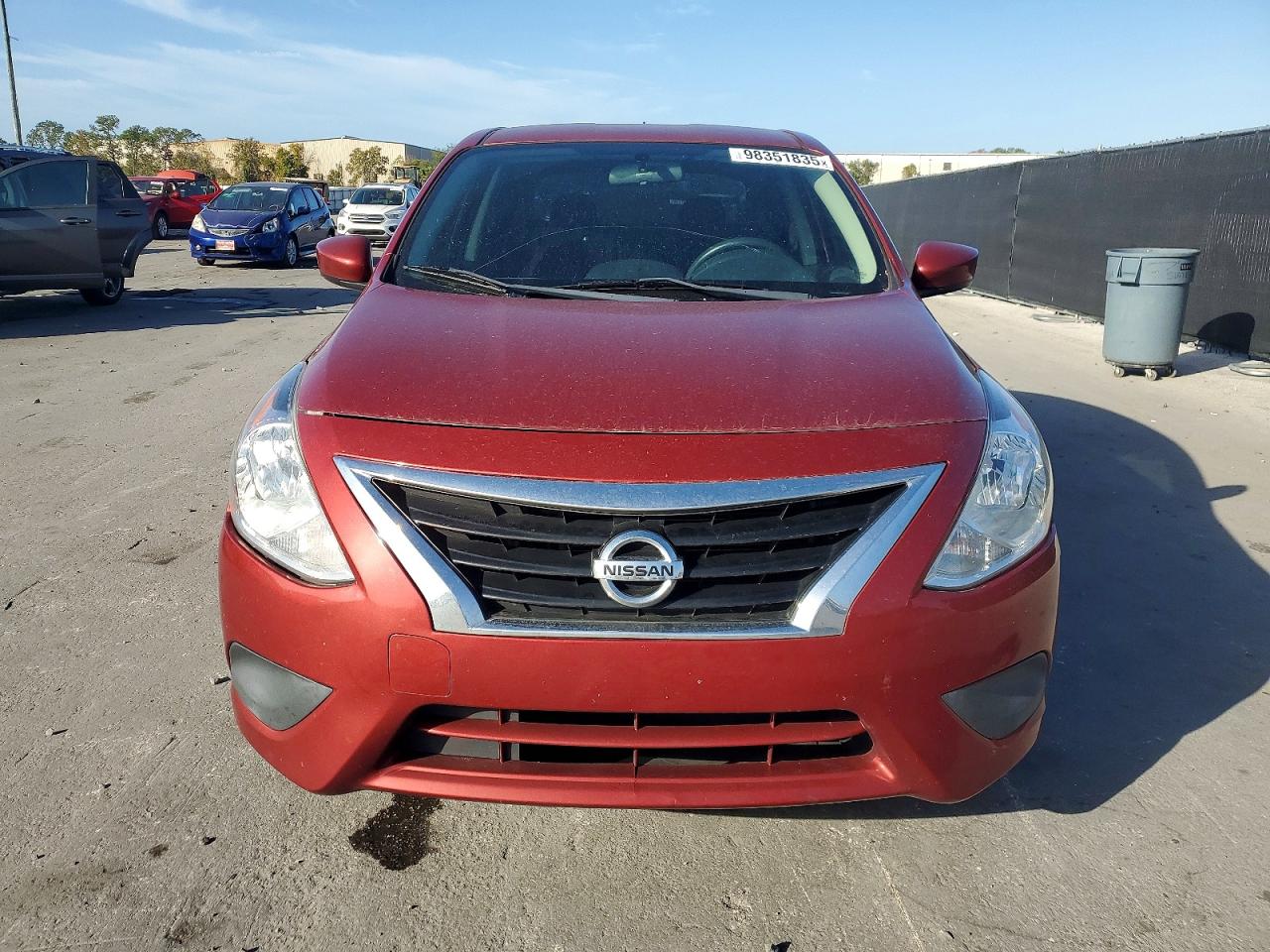 2019 NISSAN VERSA S photo 5