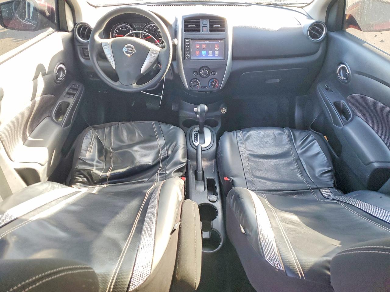 2019 NISSAN VERSA S photo 8