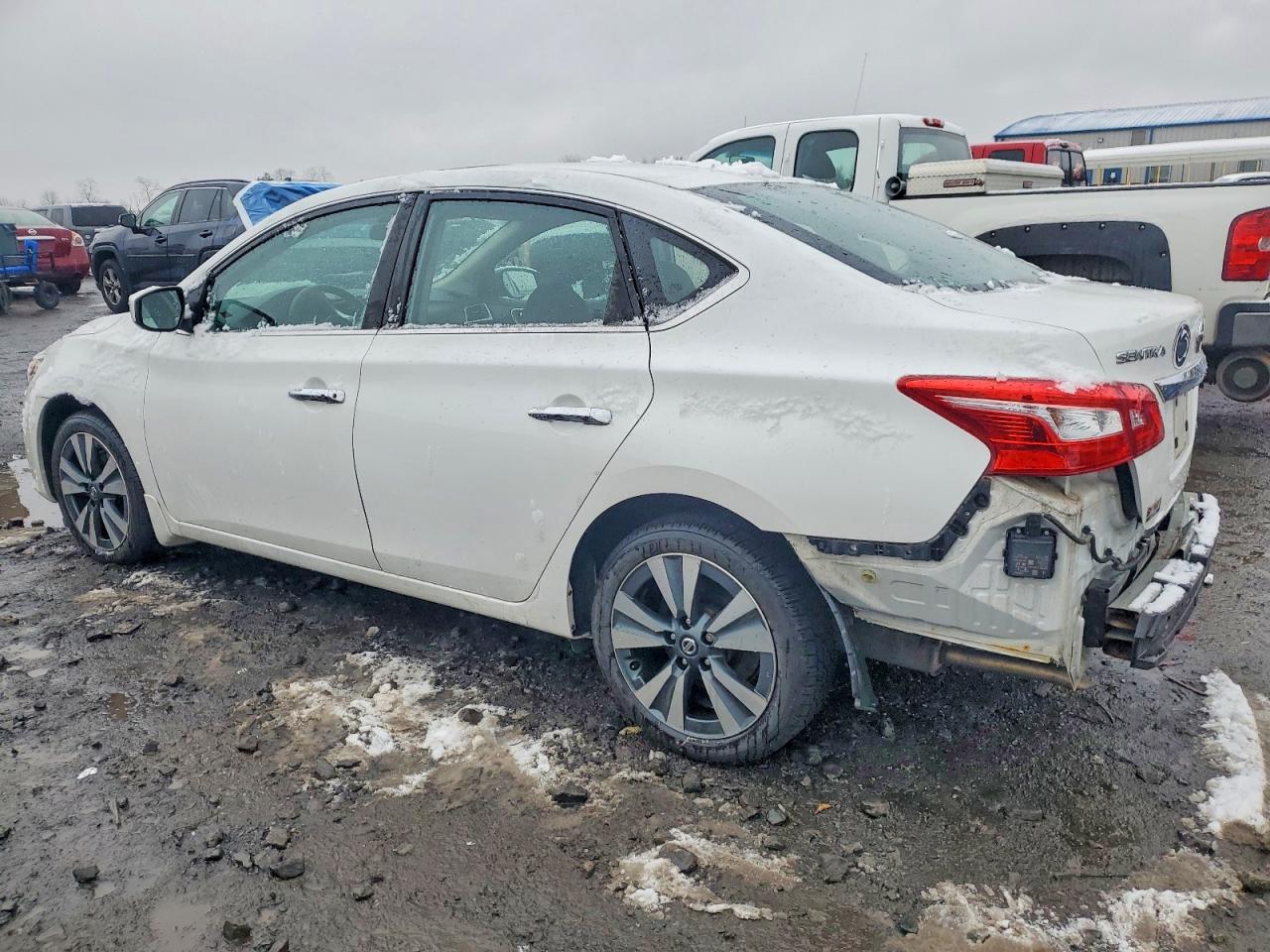2019 NISSAN SENTRA S photo 2
