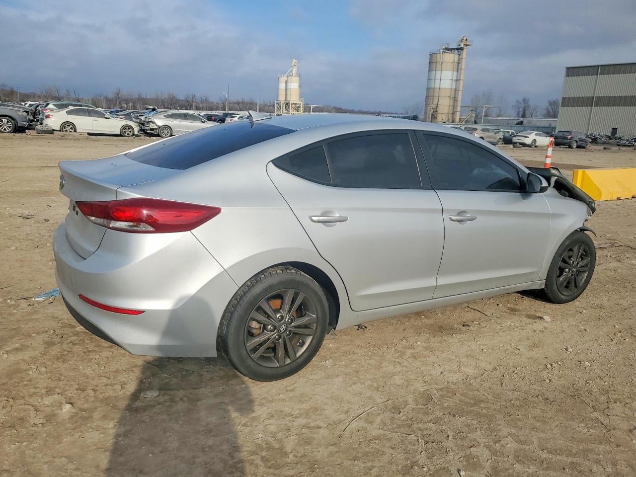 2018 HYUNDAI ELANTRA SEL photo 3