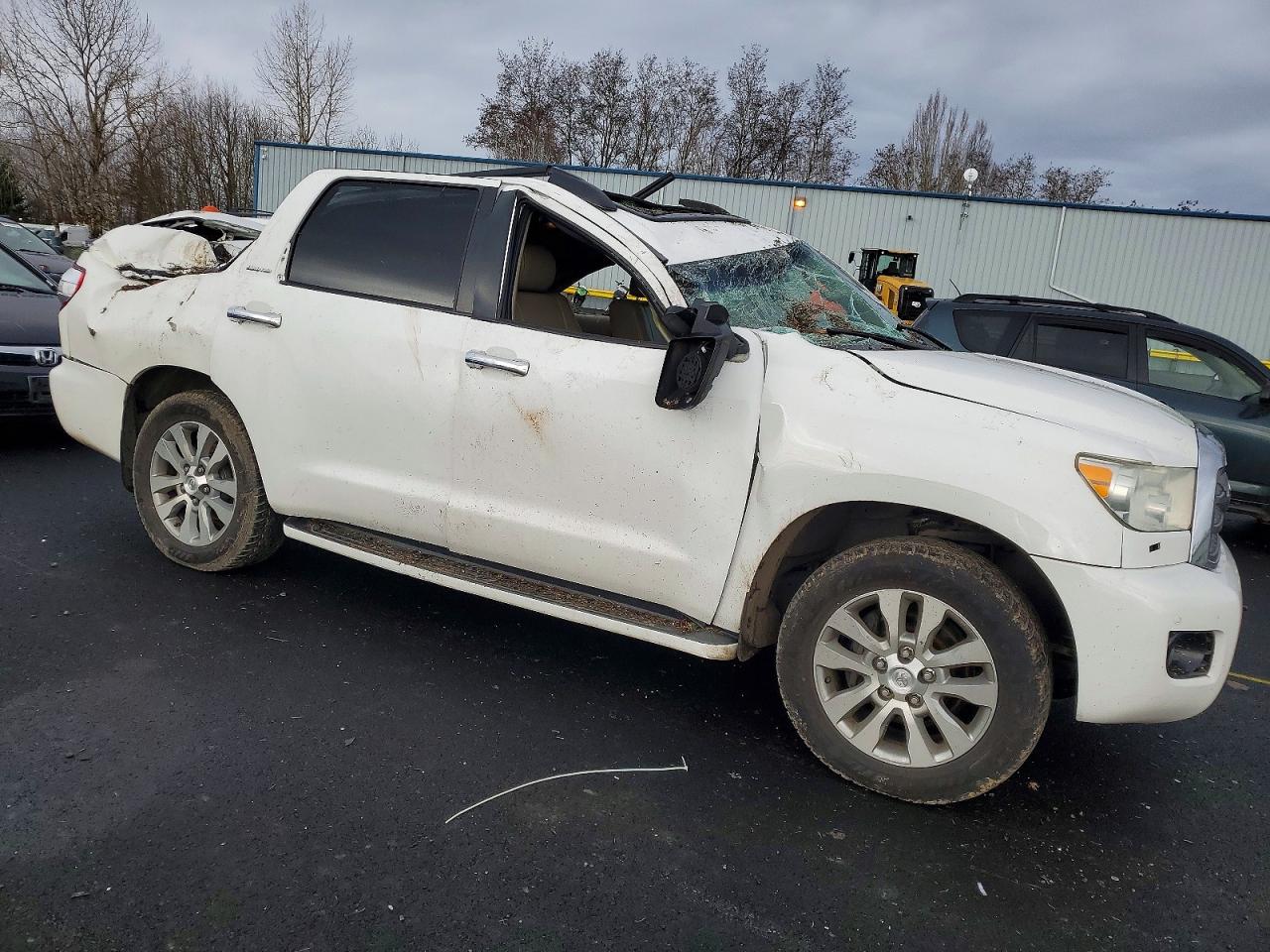2011 TOYOTA SEQUOIA LIMITED photo 4