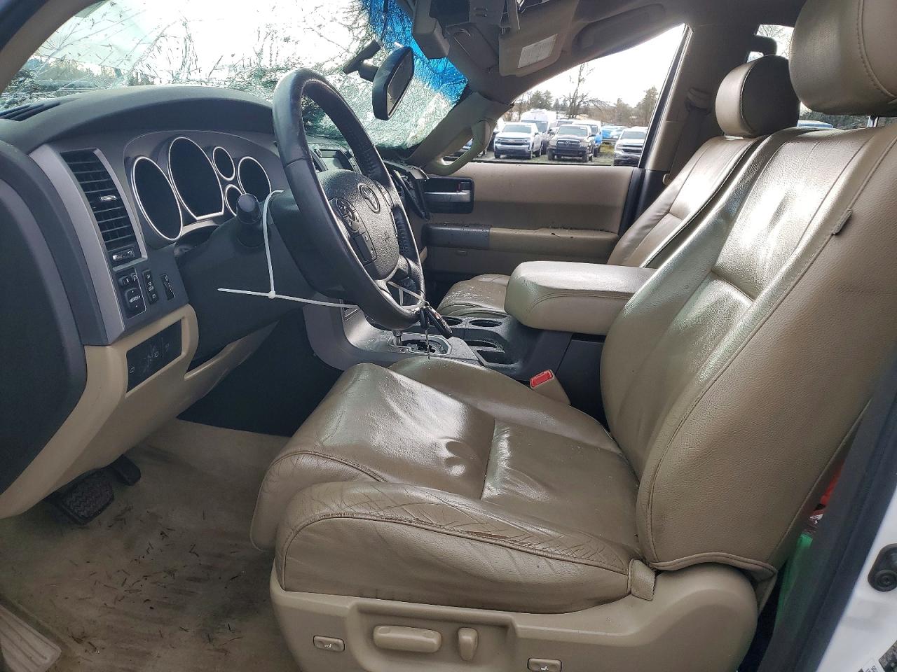 2011 TOYOTA SEQUOIA LIMITED photo 7