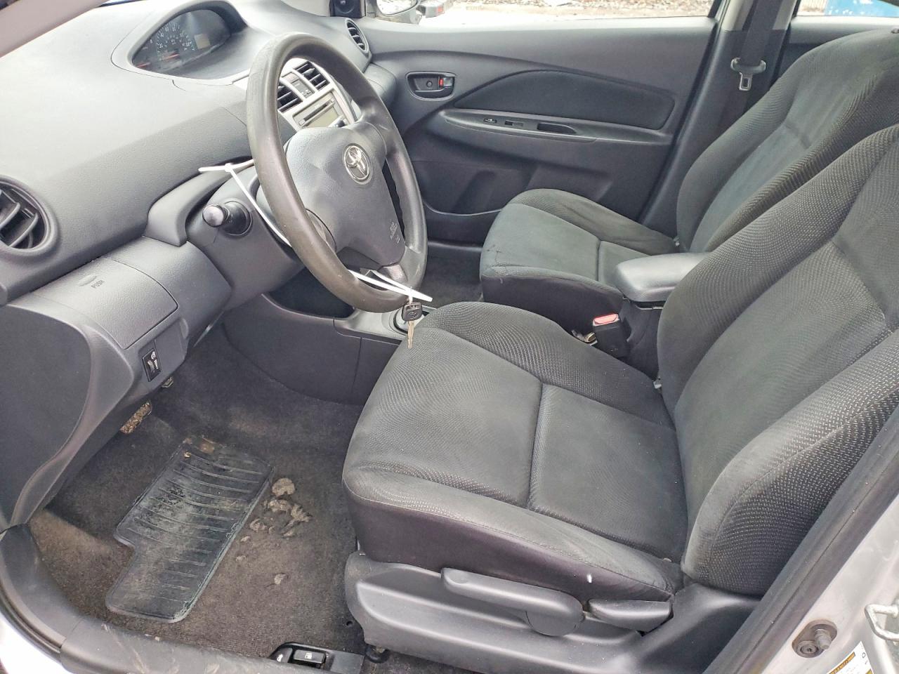 2012 TOYOTA YARIS FLEET photo 7