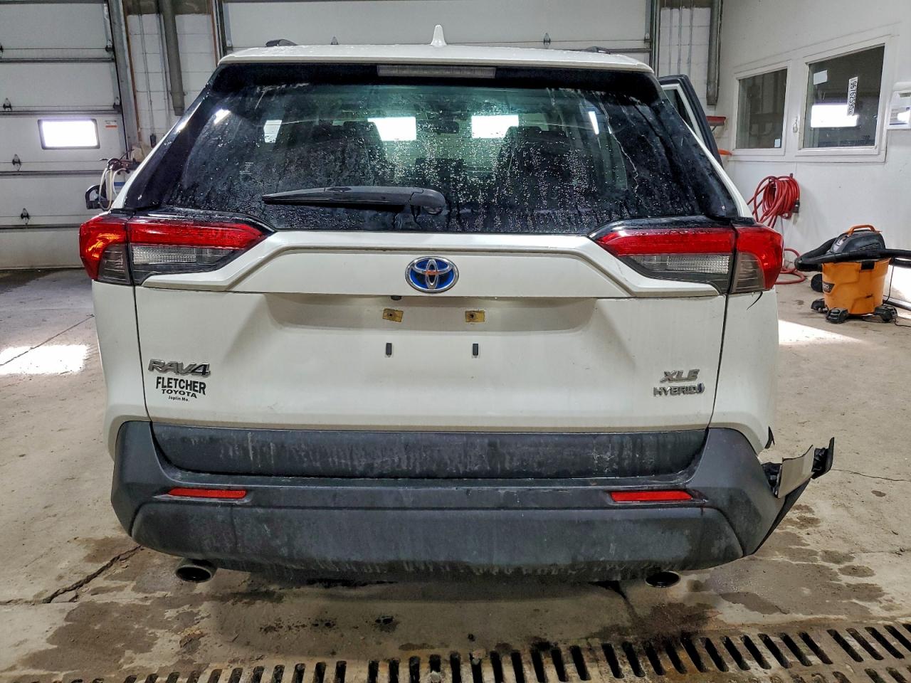 2021 TOYOTA RAV4 XLE PREMIUM photo 6