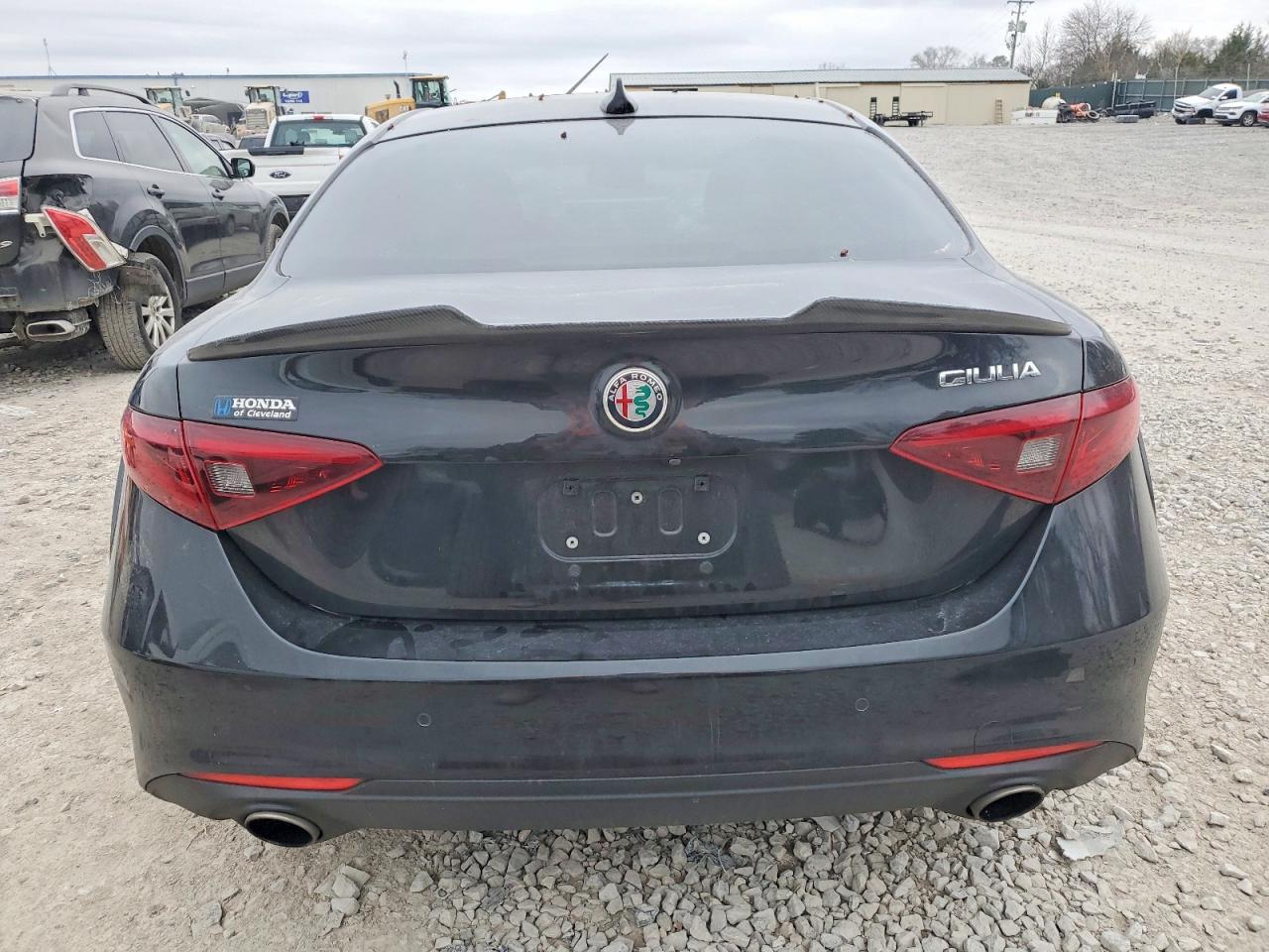 2019 ALFA ROMEO GIULIA TI photo 11