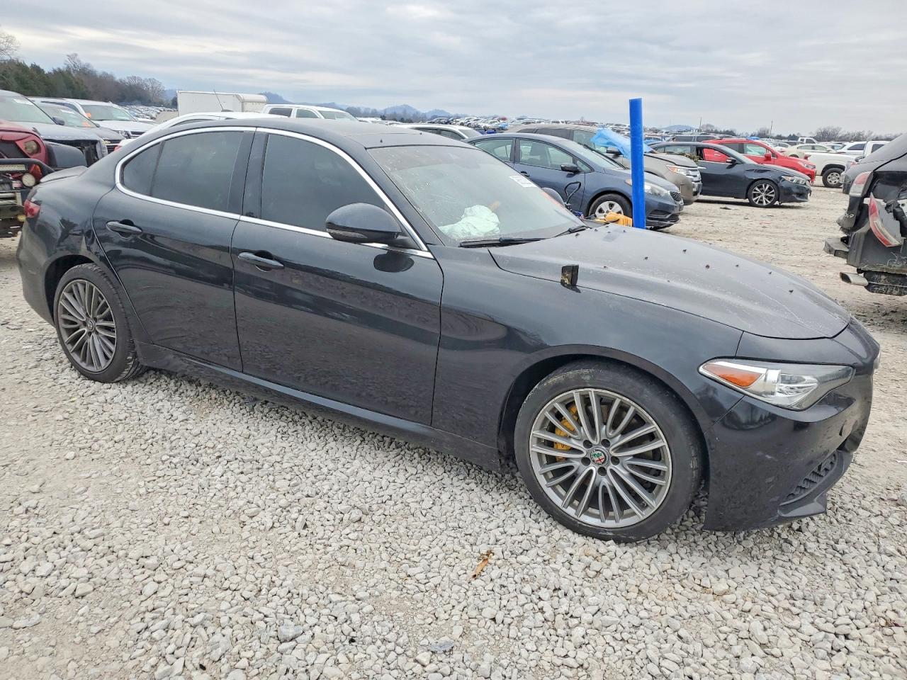 2019 ALFA ROMEO GIULIA TI photo 7