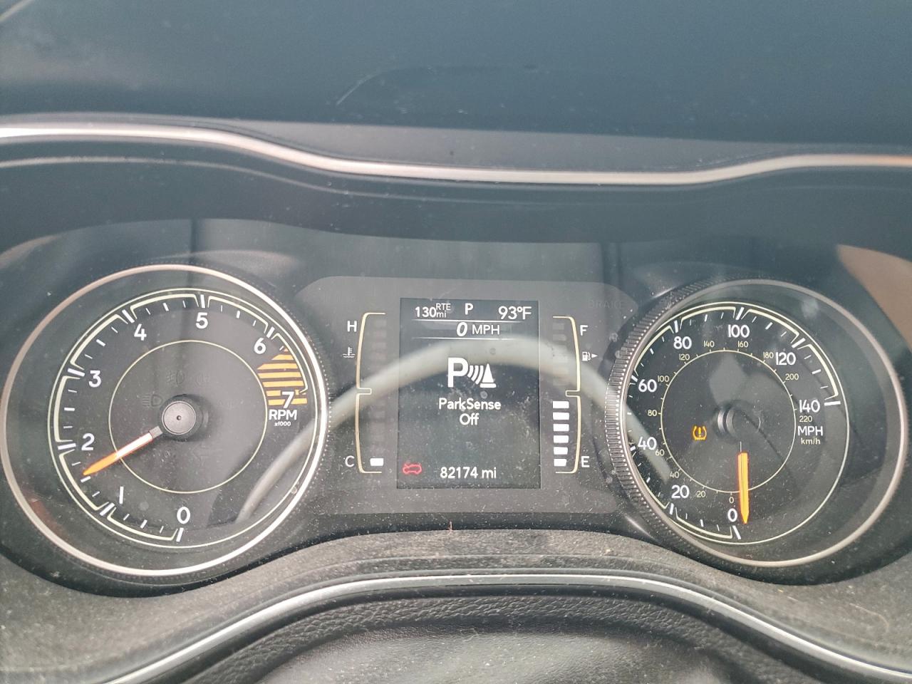2019 JEEP CHEROKEE LATITUDE PLUS photo 9