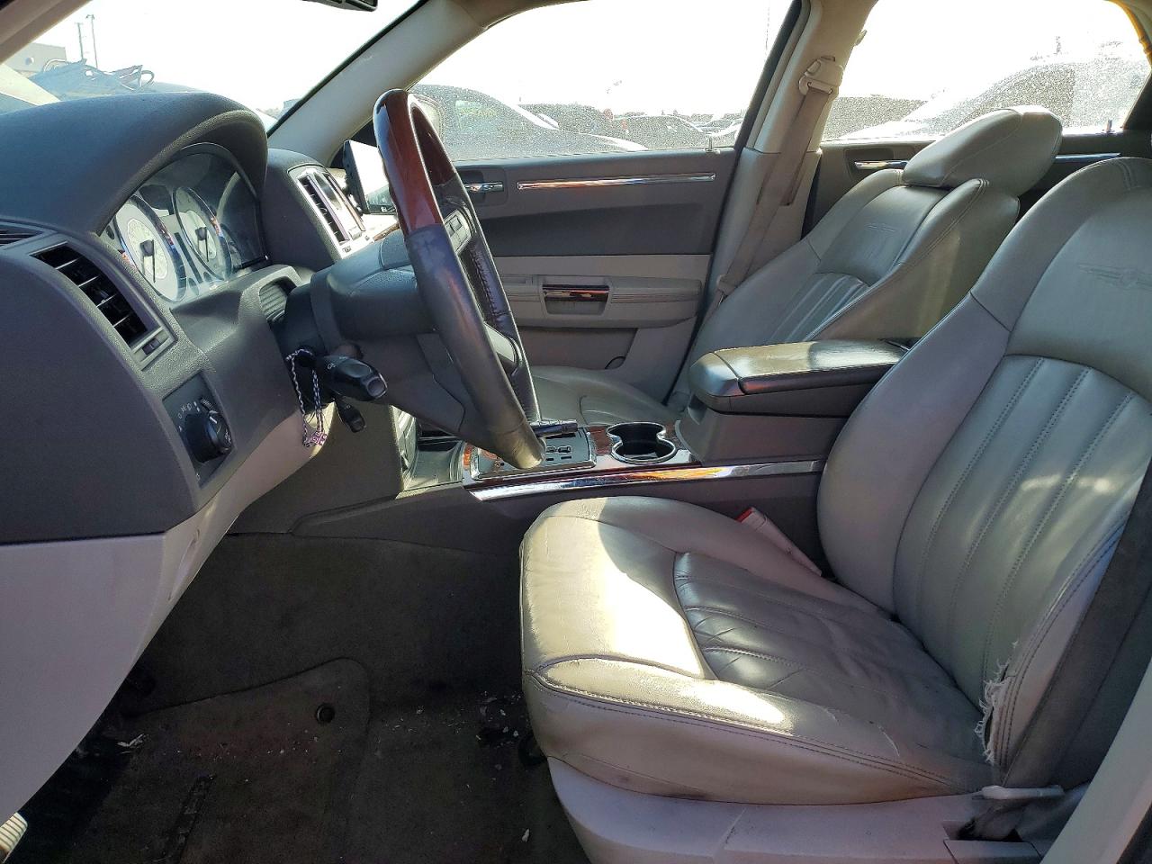 2008 CHRYSLER 300C photo 7