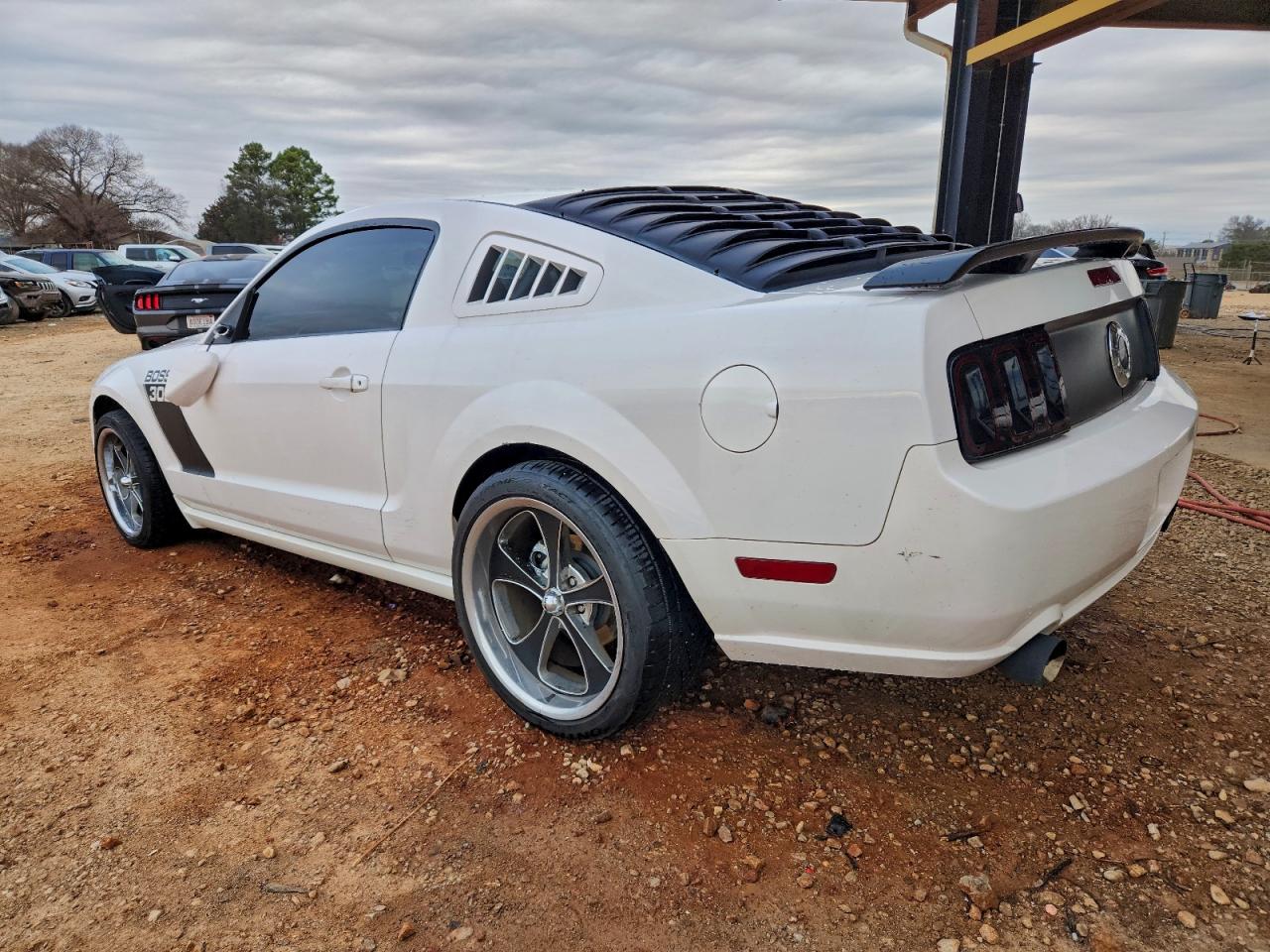 2005 FORD MUSTANG GT photo 2