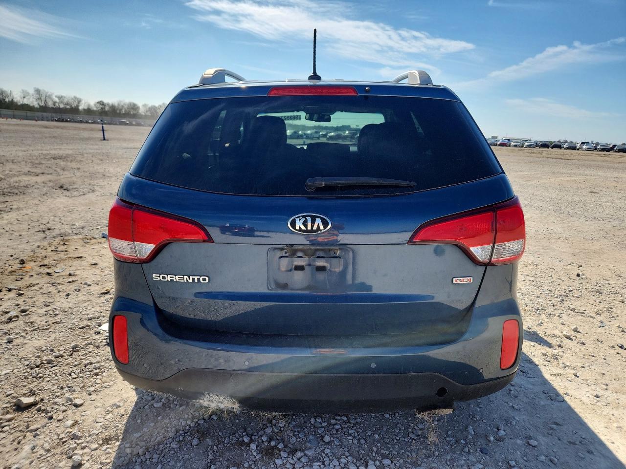 2015 KIA SORENTO LX photo 6