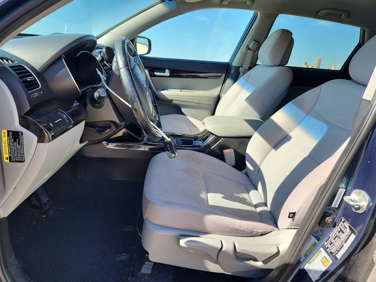 2015 KIA SORENTO LX photo 7