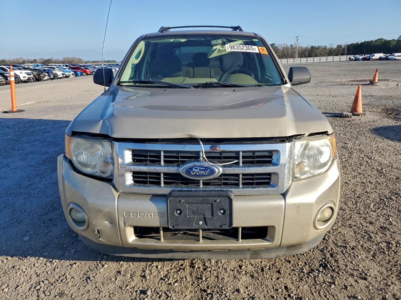 2012 FORD ESCAPE XLT photo 5