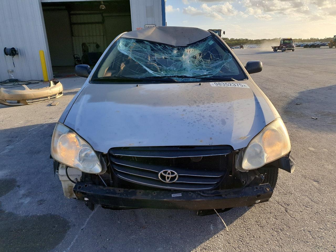 2004 TOYOTA COROLLA CE photo 5