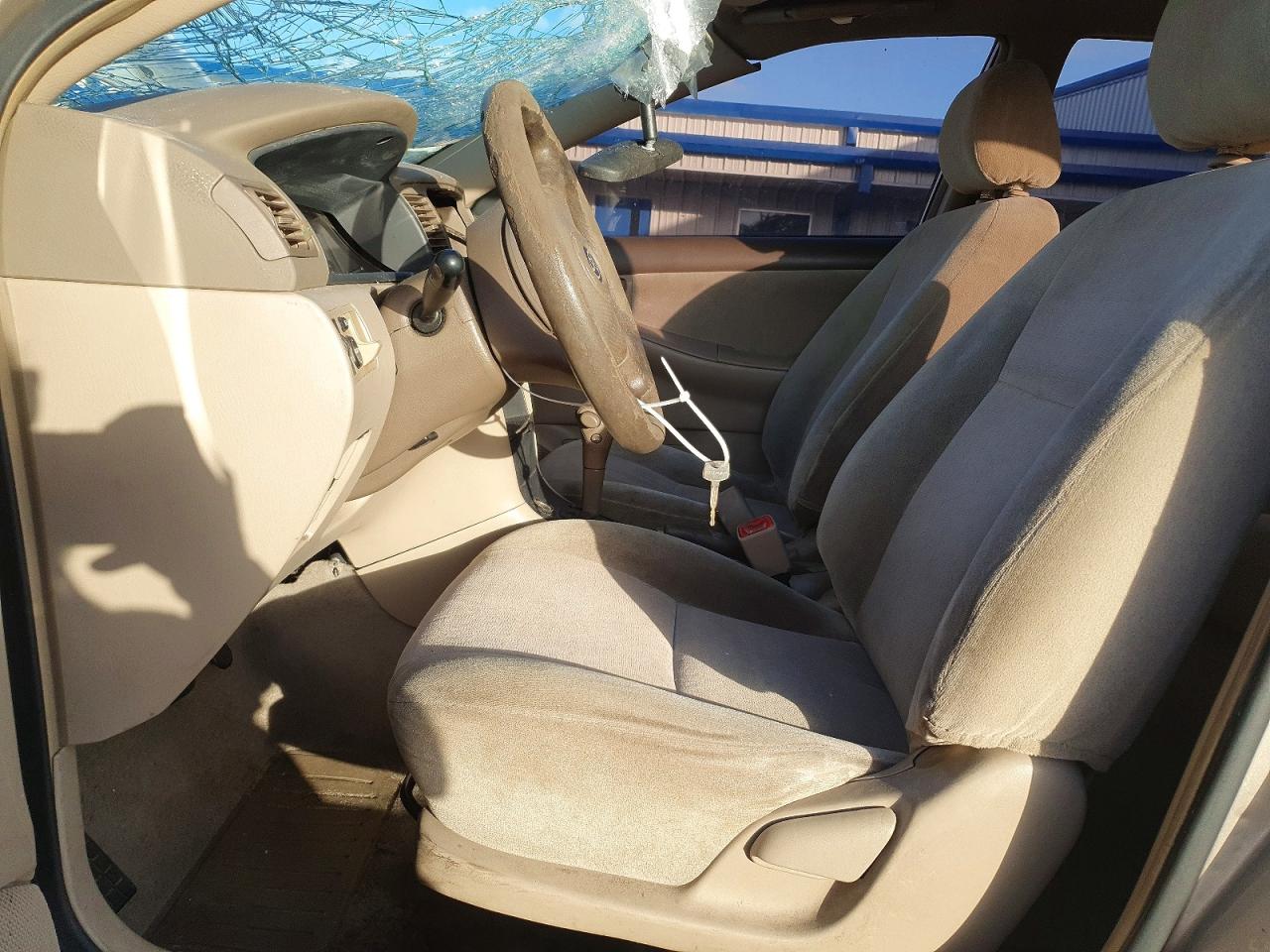2004 TOYOTA COROLLA CE photo 7