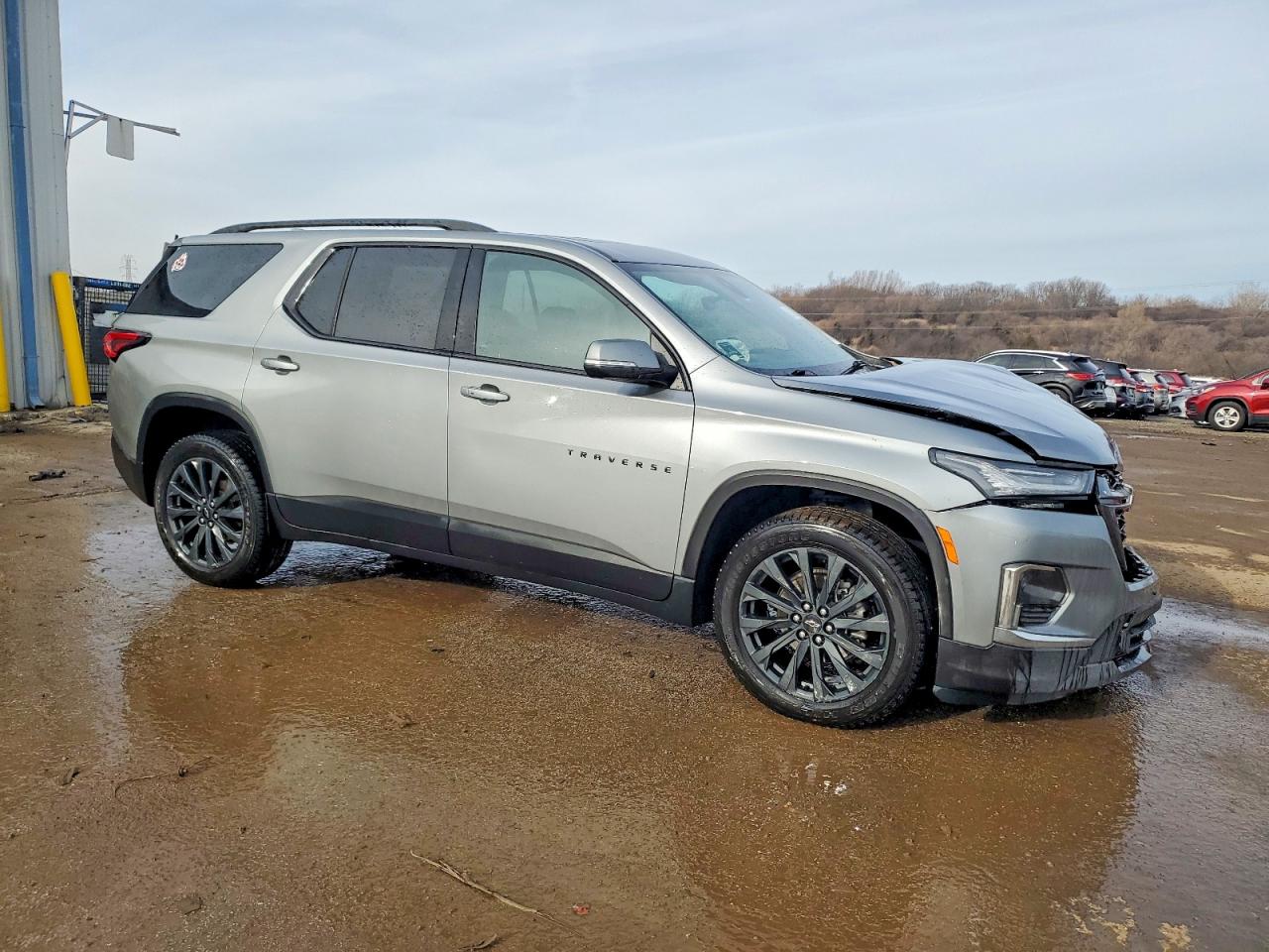 2023 CHEVROLET TRAVERSE RS photo 4