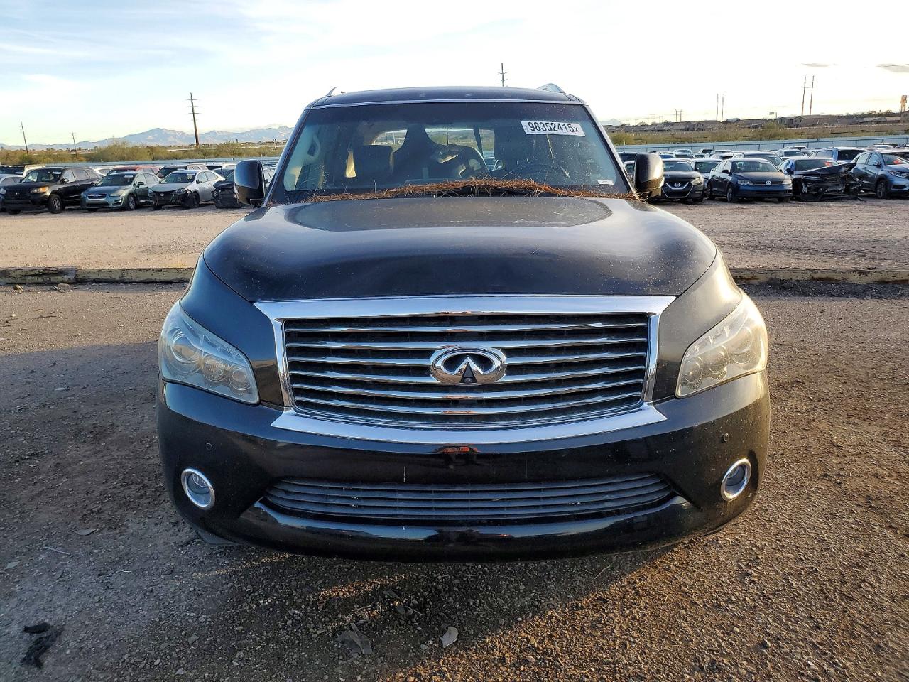2011 INFINITI QX56 photo 5