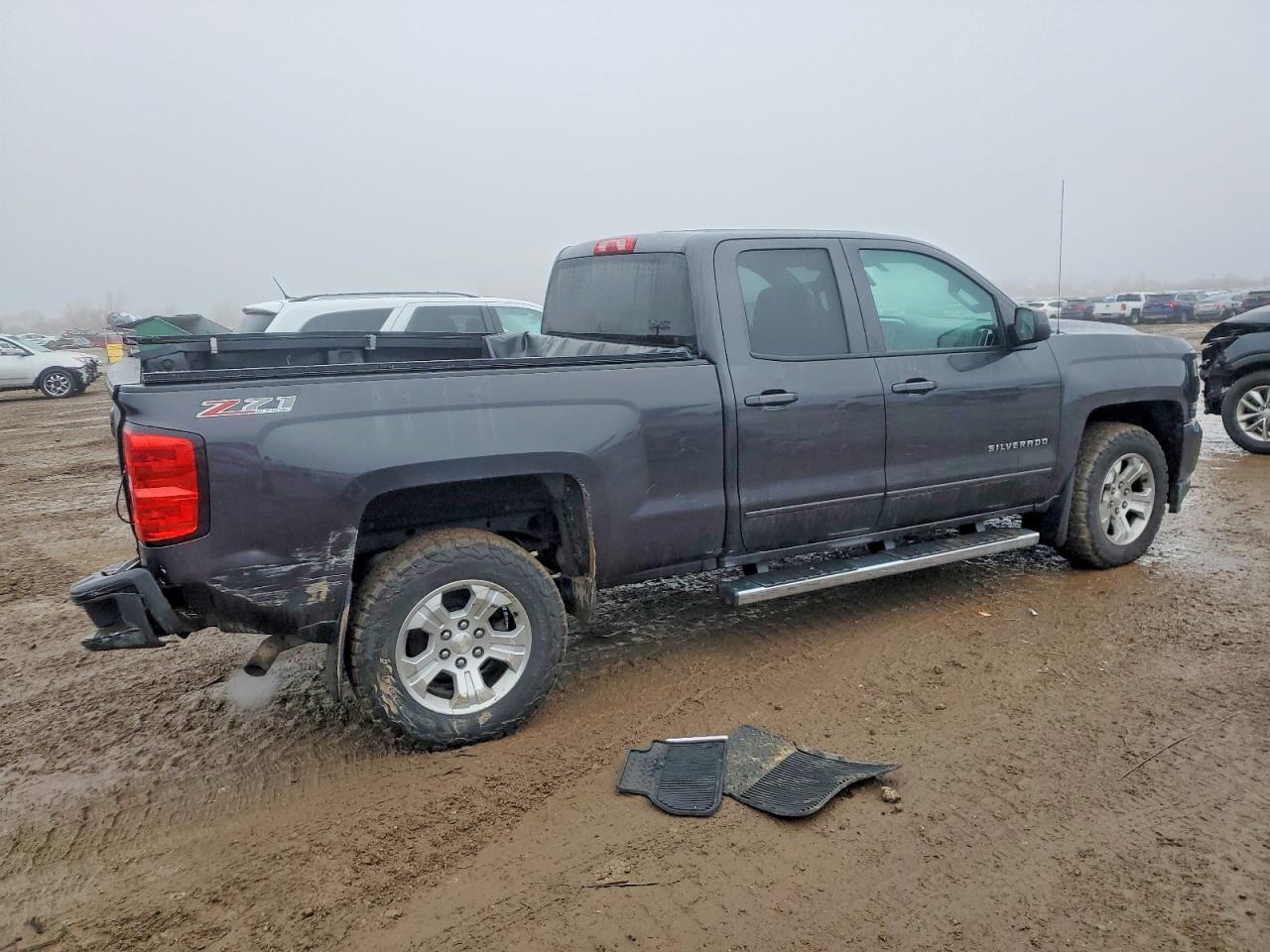 2016 CHEVROLET SILVERADO K1500 LT photo 3