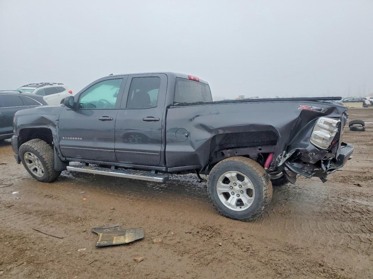 2016 CHEVROLET SILVERADO K1500 LT photo 2