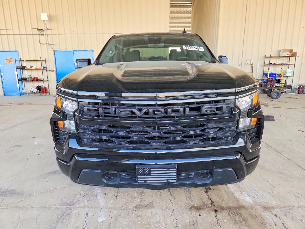 2023 CHEVROLET SILVERADO C1500 CUSTOM photo 5