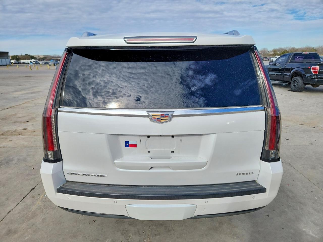 2016 CADILLAC ESCALADE PREMIUM photo 6