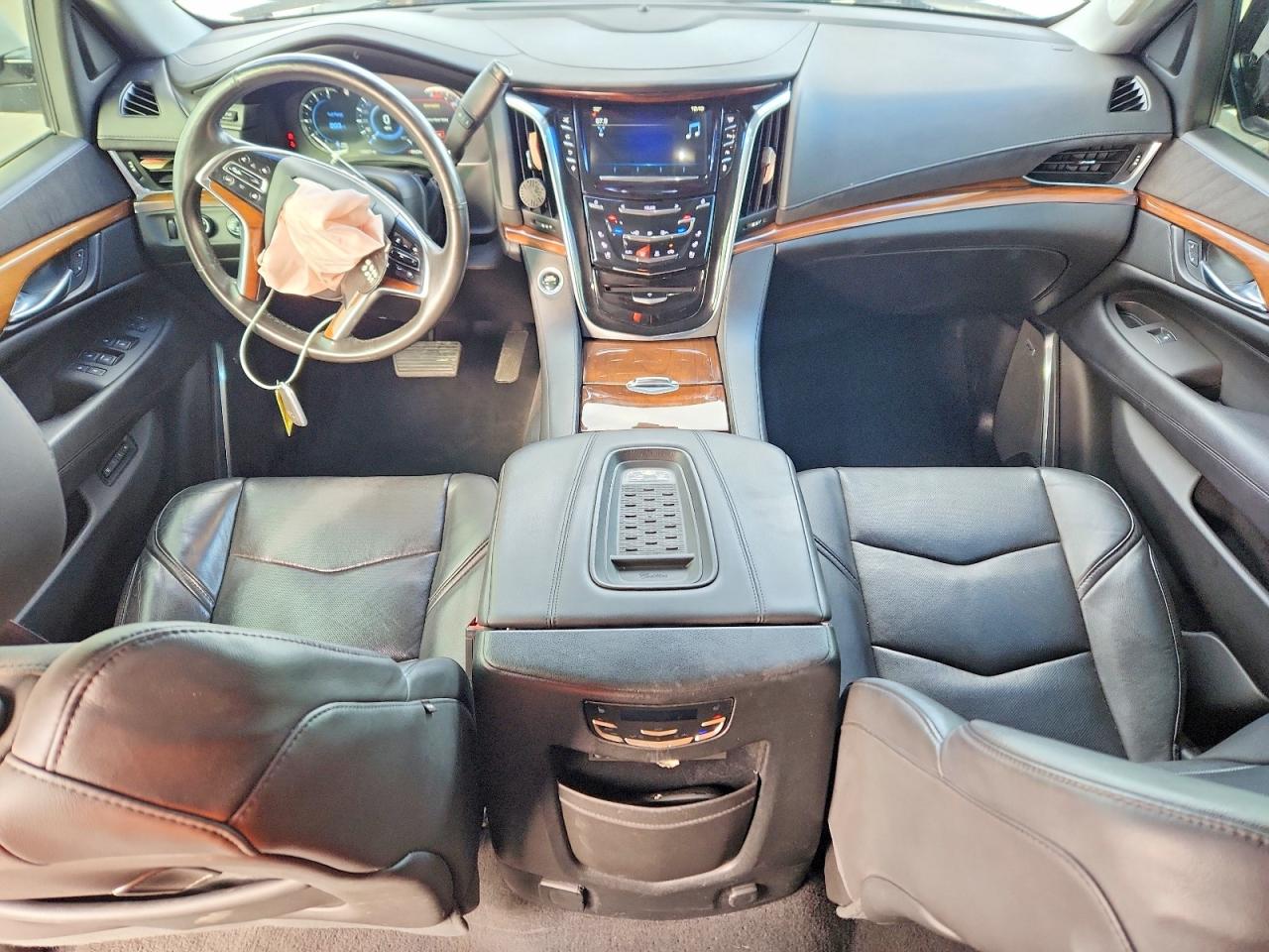 2016 CADILLAC ESCALADE PREMIUM photo 8